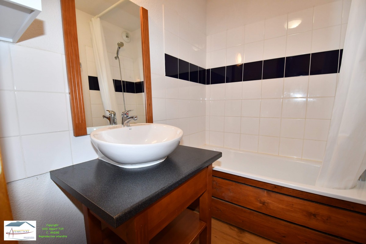 Appart J06 - Salle de bains