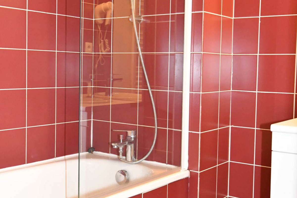 Salle de bains Séjour Appartement 2 à 4 personnes